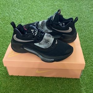Nike Zoom Freak 3 'Black Metallic Silver' Sneakers mens SZ 10.5 original Box